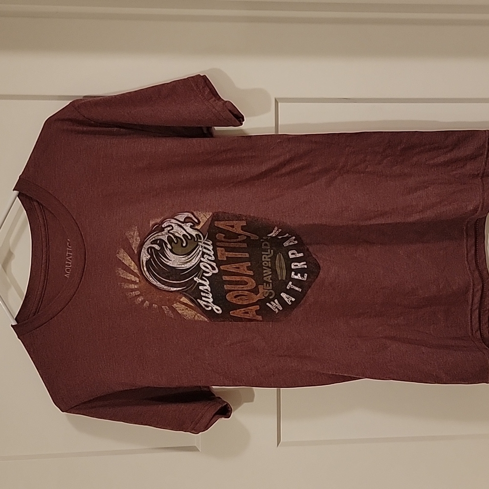 NWOT size small tshirt SeaWorld Aquatica Waterpark shirt